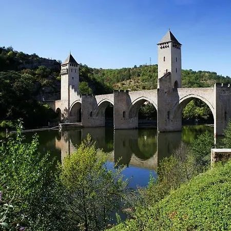 בית נופש A Deux Pas De St Cirq Lapopie , Des Murets De L'isa