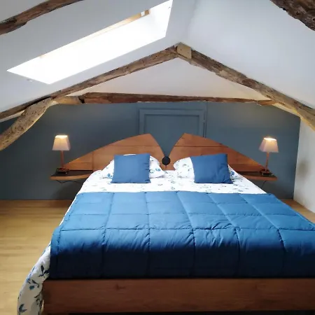 A Deux Pas De St Cirq Lapopie , Des Murets De L'isa בית נופש