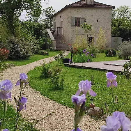 A Deux Pas De St Cirq Lapopie , Des Murets De L'isa * Esclauzels