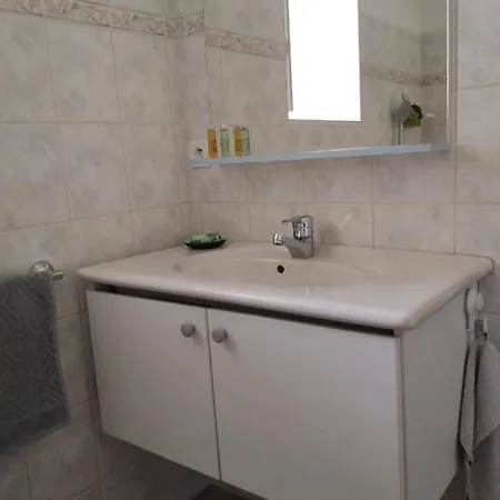A Deux Pas De St Cirq Lapopie , Des Murets De L'isa Holiday home *