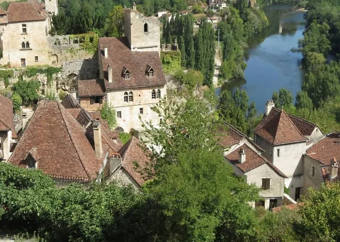 A Deux Pas De St Cirq Lapopie , Des Murets De L'isa Casa vacanze Esclauzels