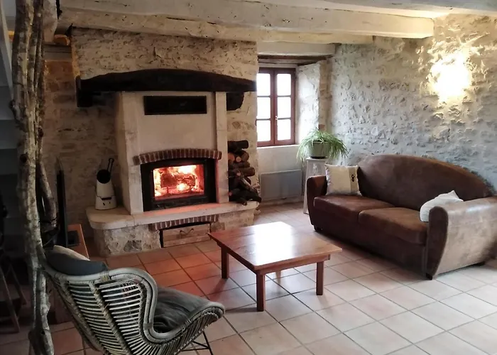 A Deux Pas De St Cirq Lapopie , Des Murets De L'isa